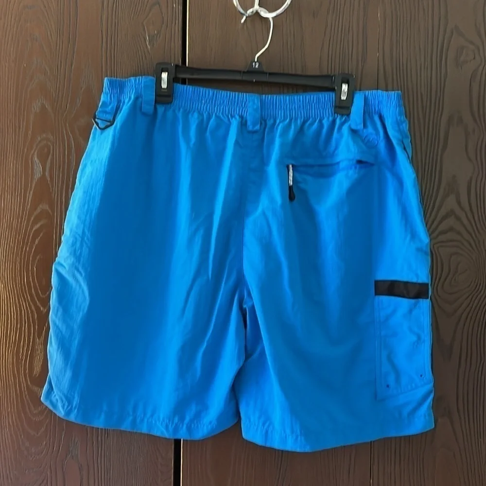 Magellan men’s fish gear shorts. Mag repel. Size 2XL.